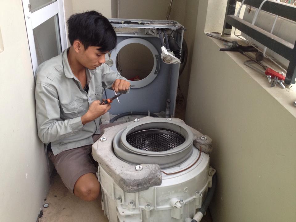 Sửa máy giặt Electrolux LG Samsung Panasonic tại Cầu Giấy