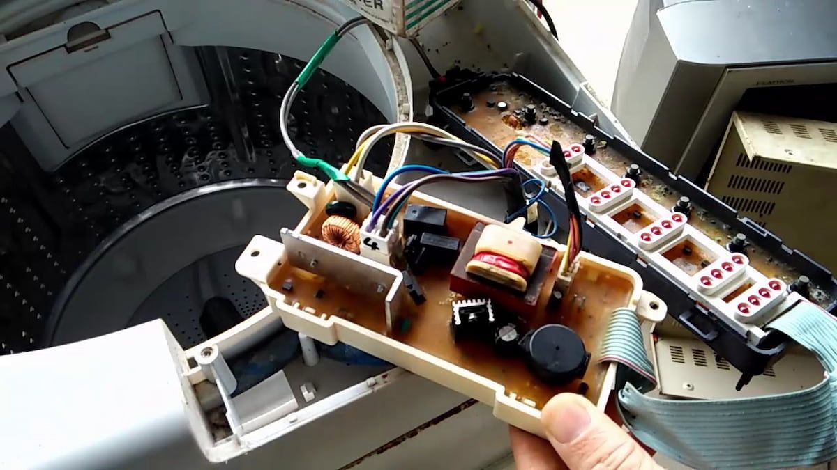 Khắc phục máy giặt bị mất nguồn điện 5 Những sai lầm cần tránh khi tự sửa máy giặt mất nguồn tại nhà