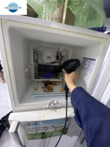 sua-tu-lanh-tai-nha-1